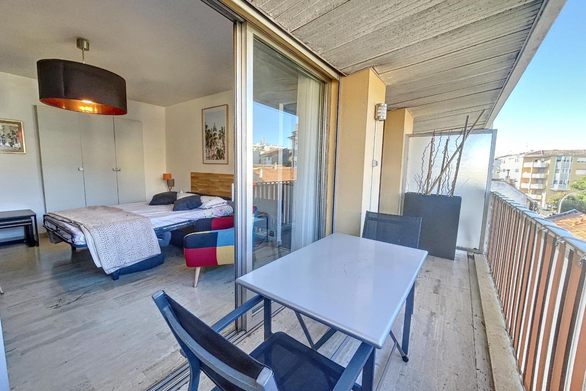 Appartement Bright And Vast Terrace Easy Parking Heart Of Town 1 Mn Cannes